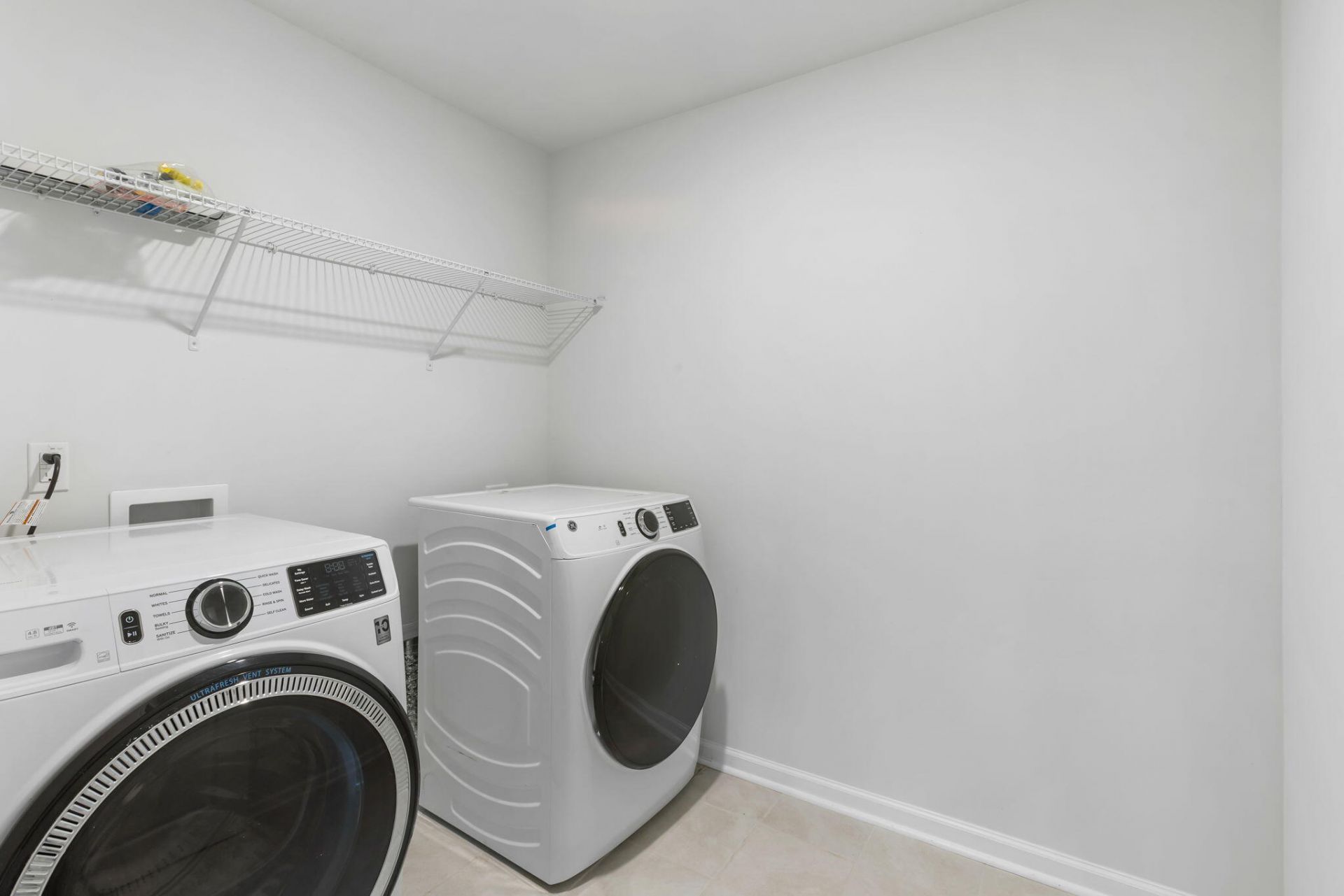 3830 Sawmill Court Photo 19