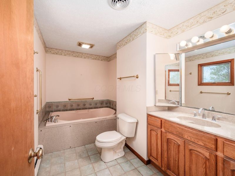 127 Hillside Drive, Delaware, OH 43015 Photo 32