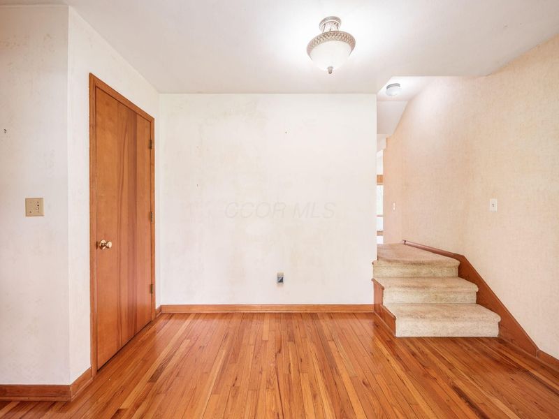 127 Hillside Drive, Delaware, OH 43015 Photo 7