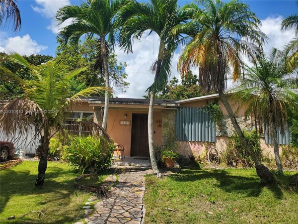 12445 SW 185th Ter , Miami, FL 33177