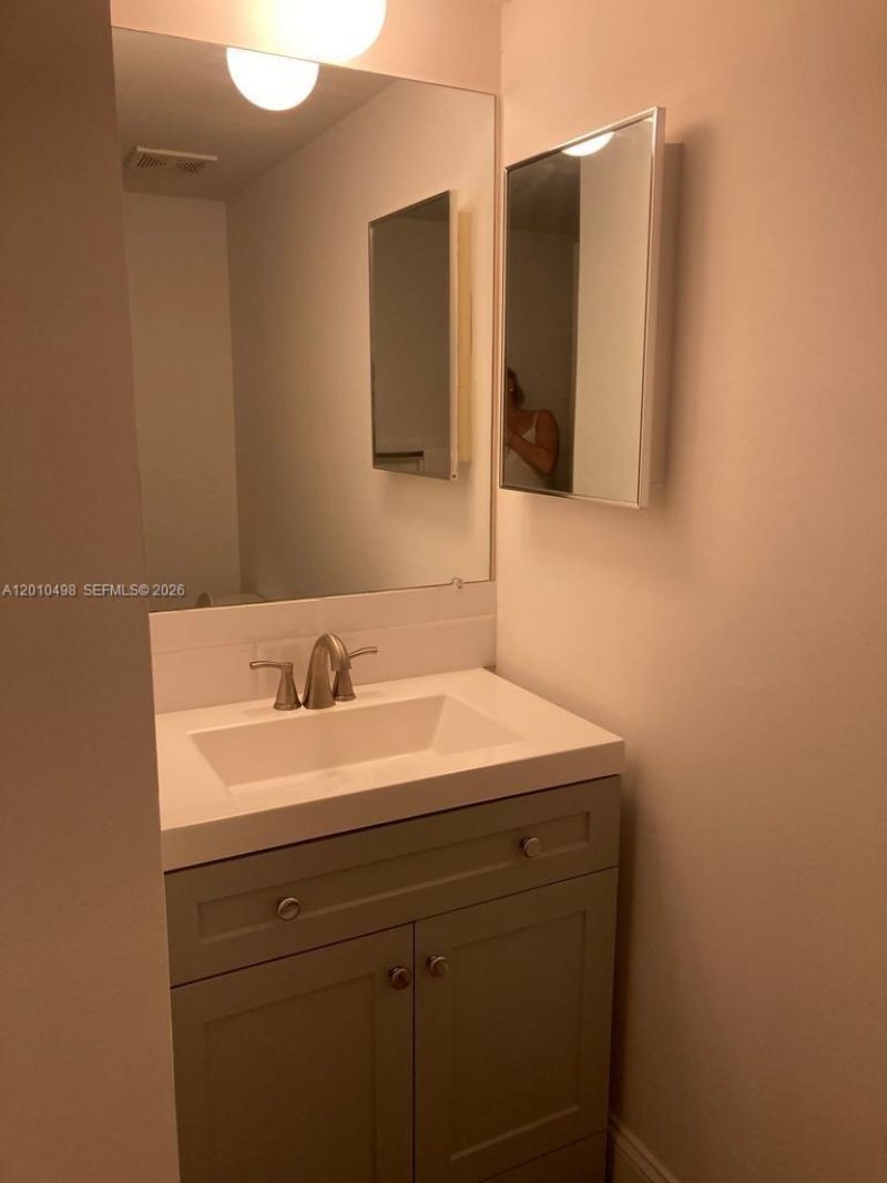 780 NE 69th St , Unit 506, Miami, FL 33138 Photo