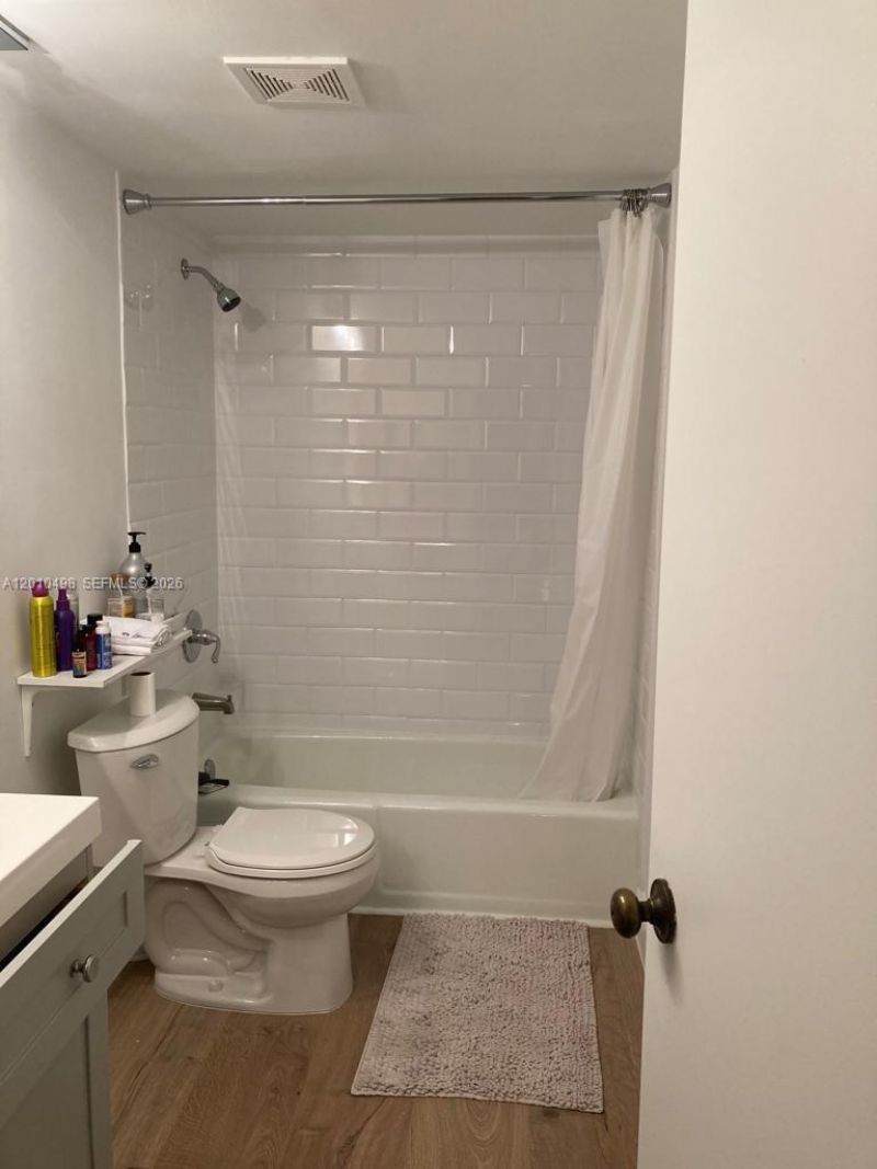 780 NE 69th St , Unit 506, Miami, FL 33138 Photo