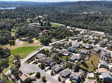 21590 Cascade Crossing Rd, Grass Valley, CA 95949 Photo