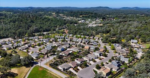 21590 Cascade Crossing Rd, Grass Valley, CA 95949 Photo