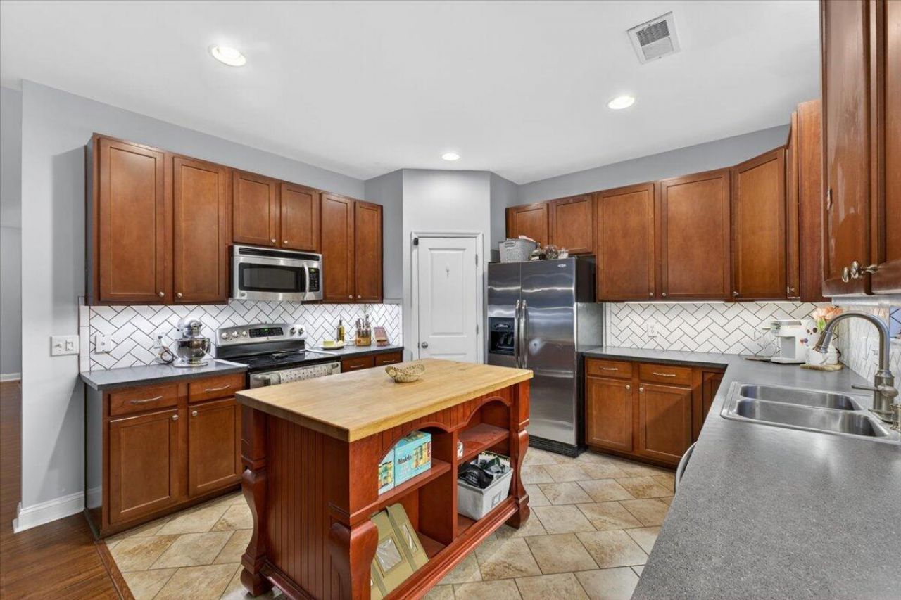 3029 Ellington Drive Photo 12