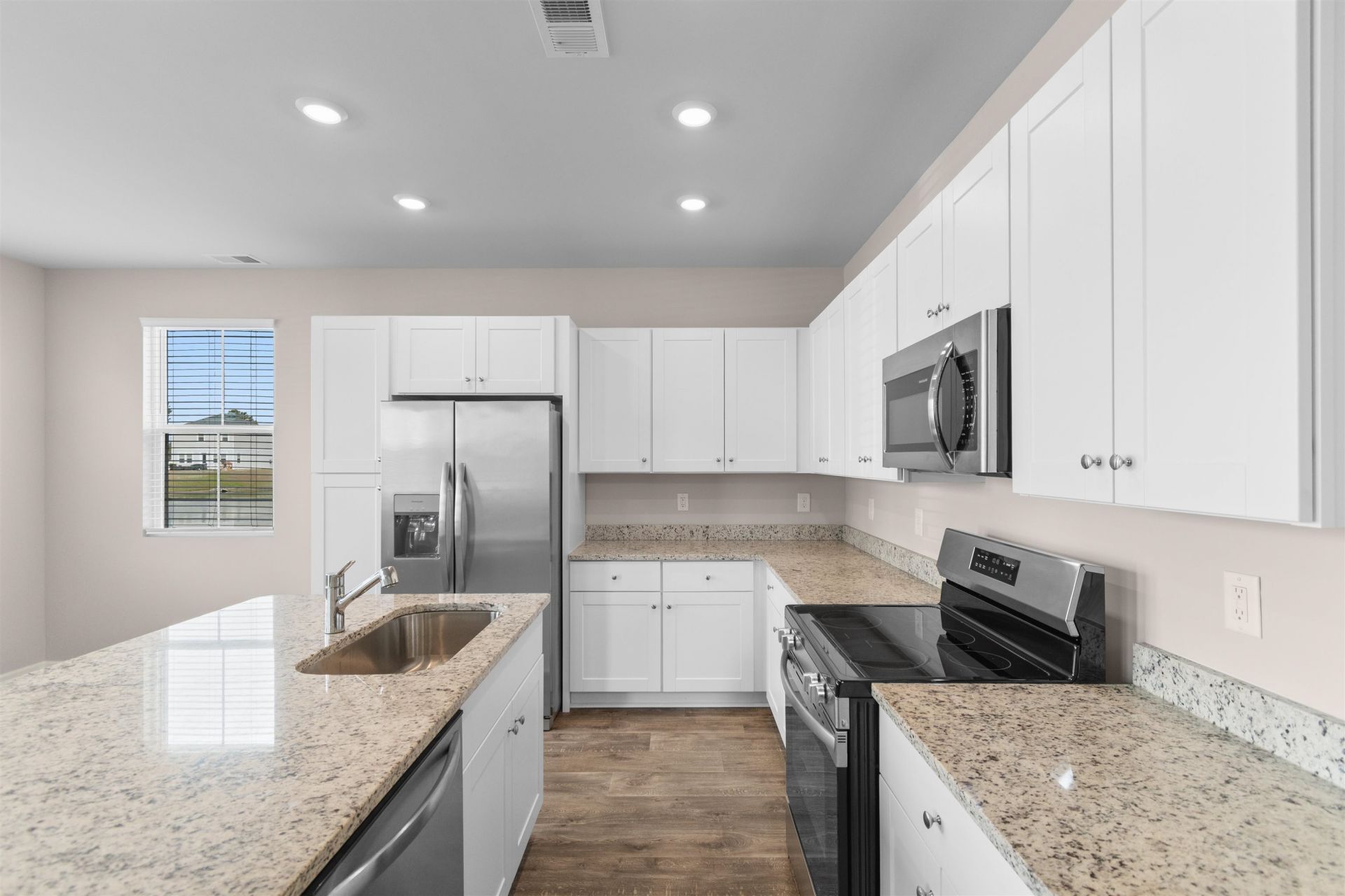 3970 Hibiscus Dr. Photo 8