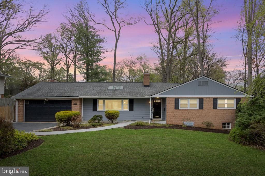 6402 Crosswoods Drive, Falls Church, VA 22044 Main Photo