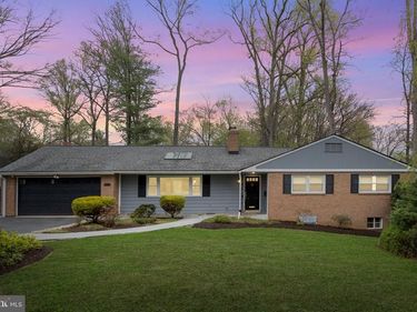 6402 CROSSWOODS DRIVE, FALLS CHURCH, VA 22044