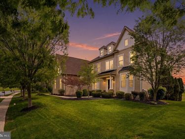 512 CHAMPIONSHIP DRIVE, HARLEYSVILLE, PA 19438