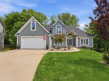 7807 NW Dalton Court, Kansas City, MO 64151