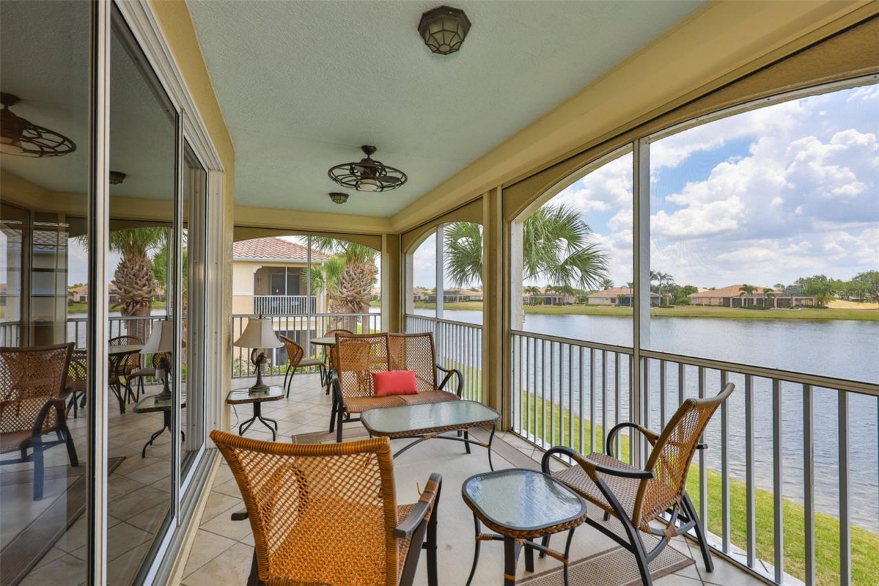 1368 Emerald Dunes Drive, Sun City Center, FL 33573 Photo