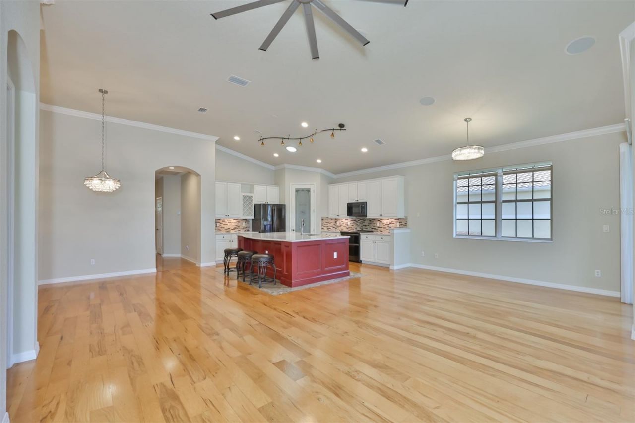 1368 Emerald Dunes Drive, Sun City Center, FL 33573 Photo