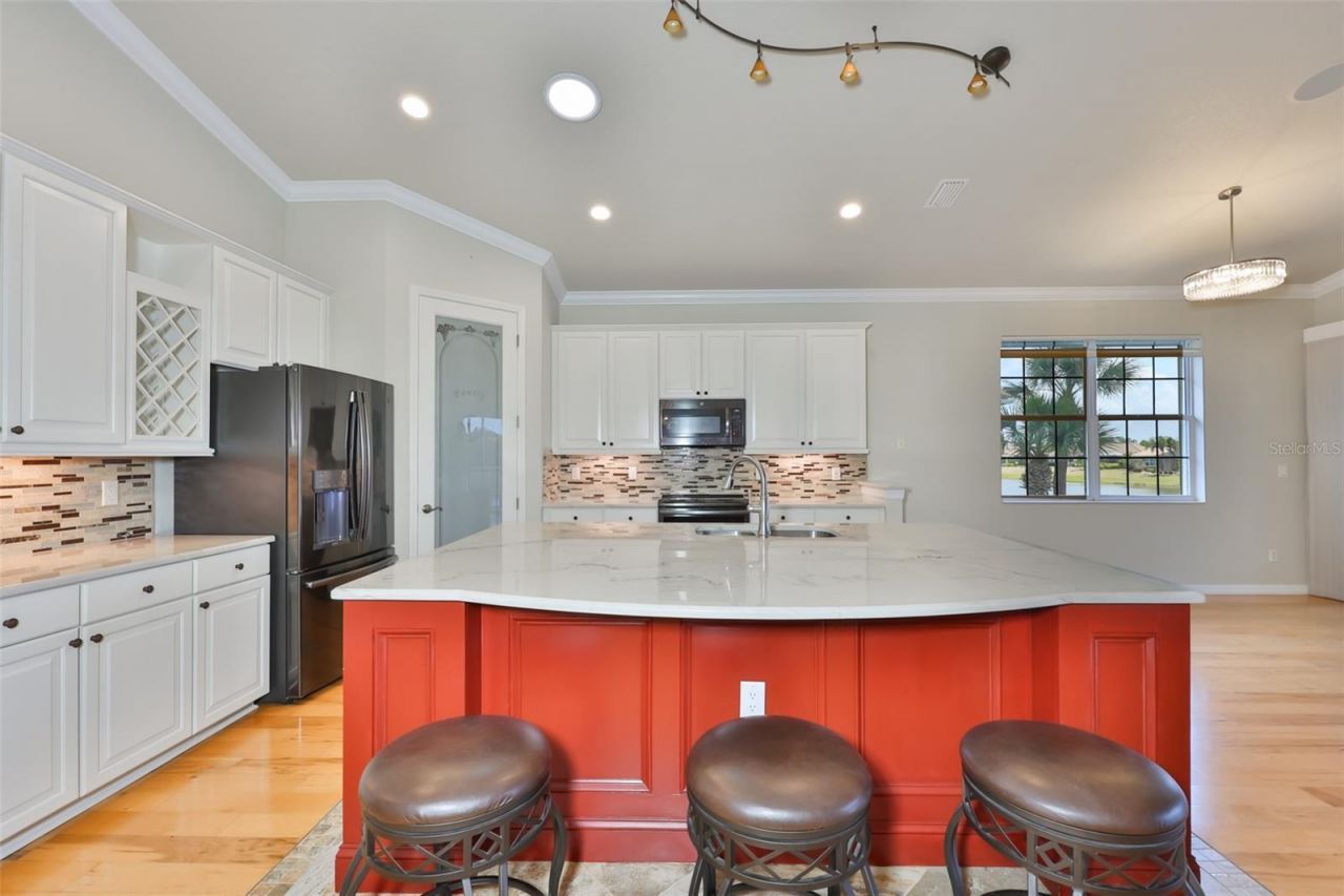 1368 Emerald Dunes Drive, Sun City Center, FL 33573 Photo