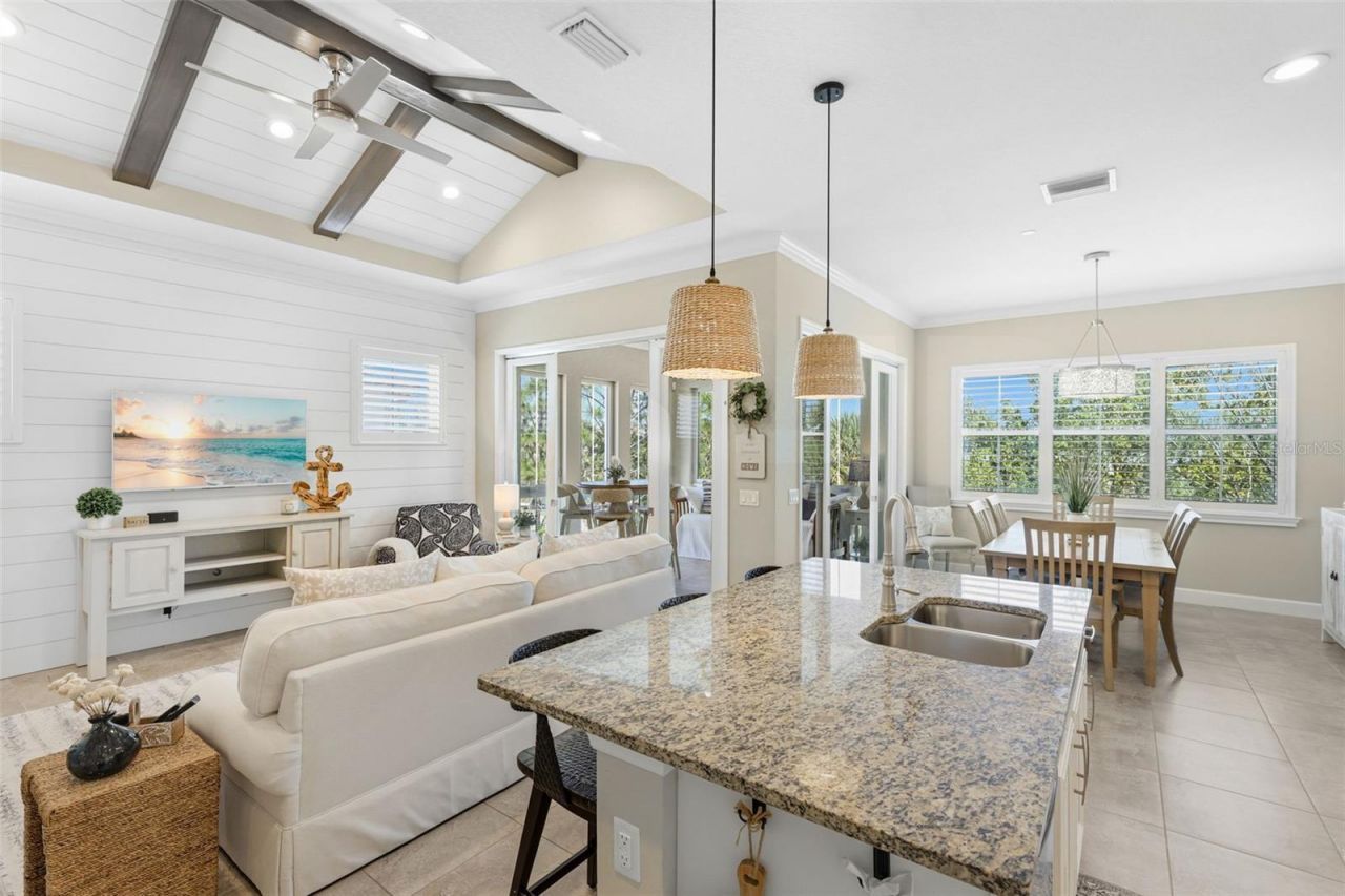 347 Compass Point Drive, Unit 201, Bradenton, FL 34209 Photo