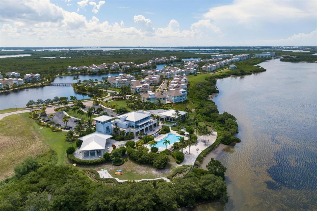 347 Compass Point Drive, Unit 201, Bradenton, FL 34209 Photo
