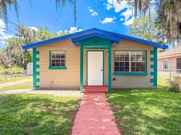 225 W NORTHSIDE DRIVE , LAKE WALES, FL 33853