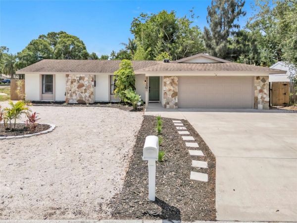 6305 36TH AVENUE W, BRADENTON, FL 34209