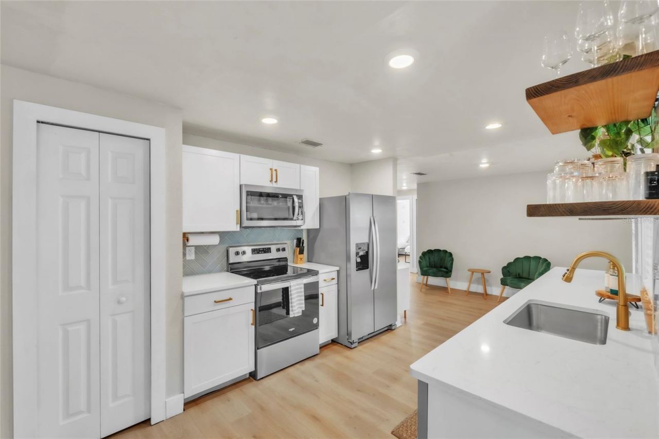 6305 36th Avenue W, Bradenton, FL 34209 Photo