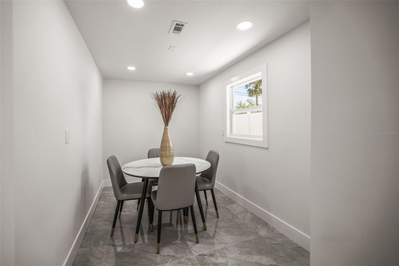 4327 Huntington Street Ne, Saint Petersburg, FL 33703 Photo