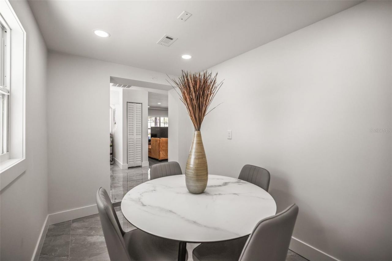 4327 Huntington Street Ne, Saint Petersburg, FL 33703 Photo