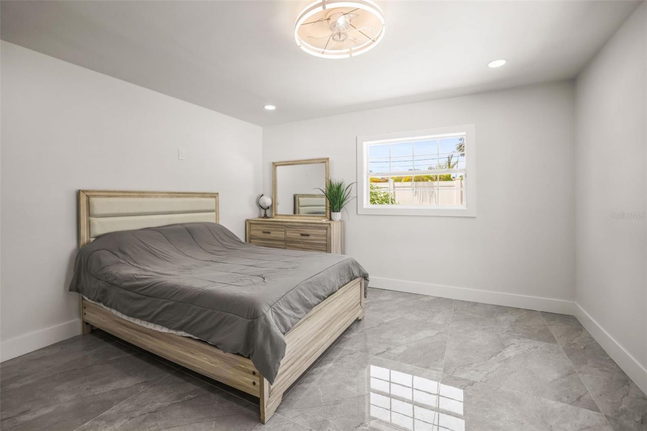 4327 Huntington Street Ne, Saint Petersburg, FL 33703 Photo