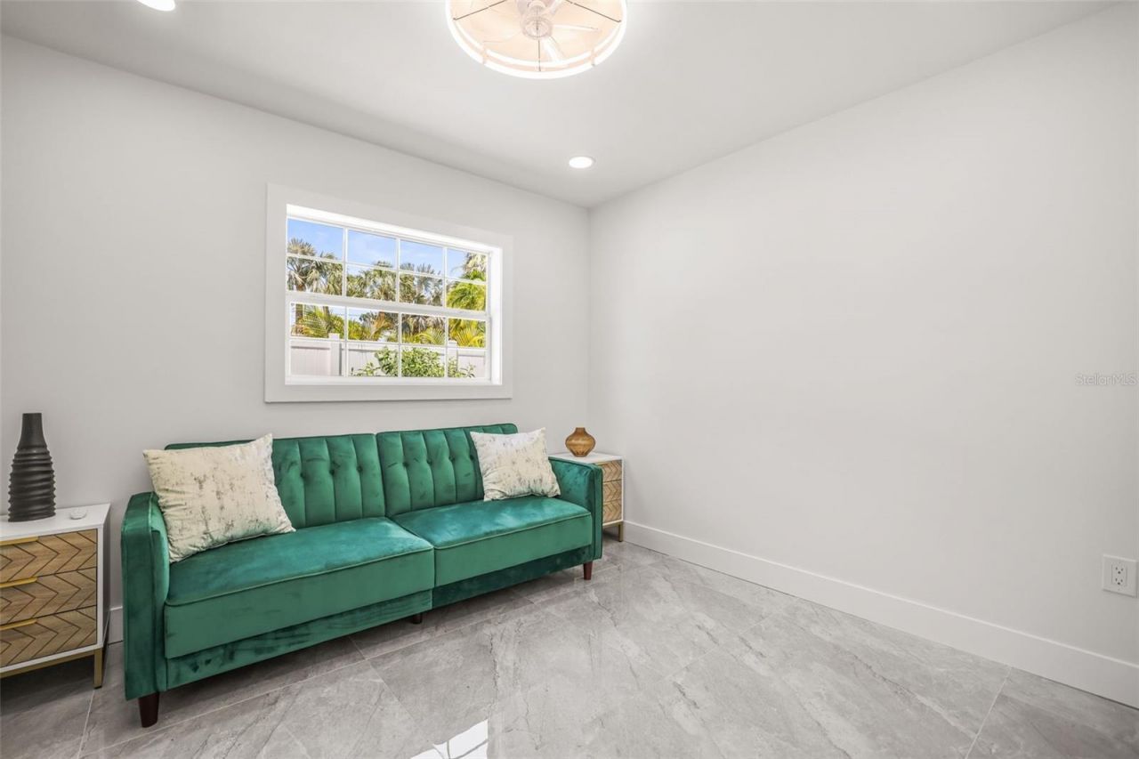 4327 Huntington Street Ne, Saint Petersburg, FL 33703 Photo