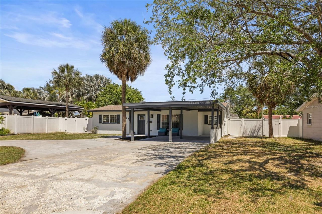 4327 Huntington Street Ne, Saint Petersburg, FL 33703 Photo
