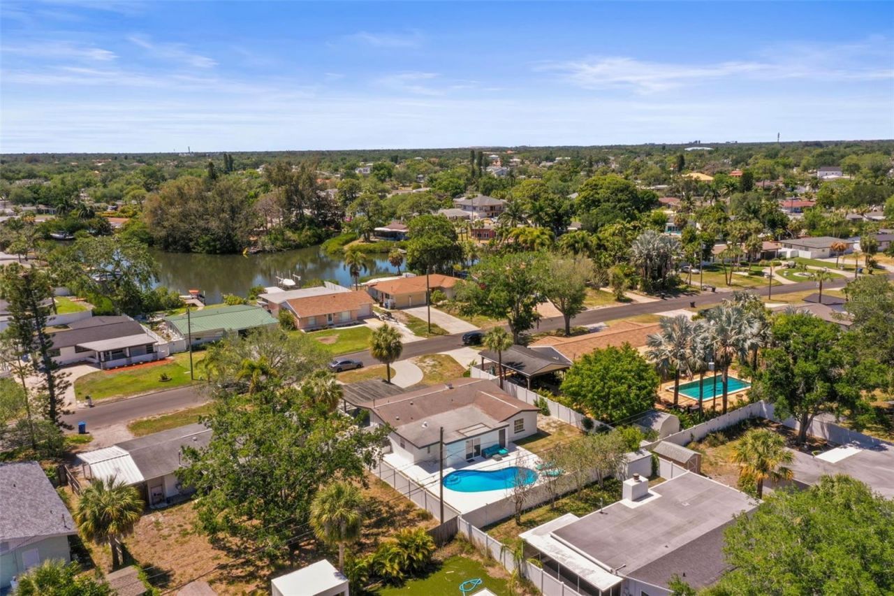 4327 Huntington Street Ne, Saint Petersburg, FL 33703 Photo