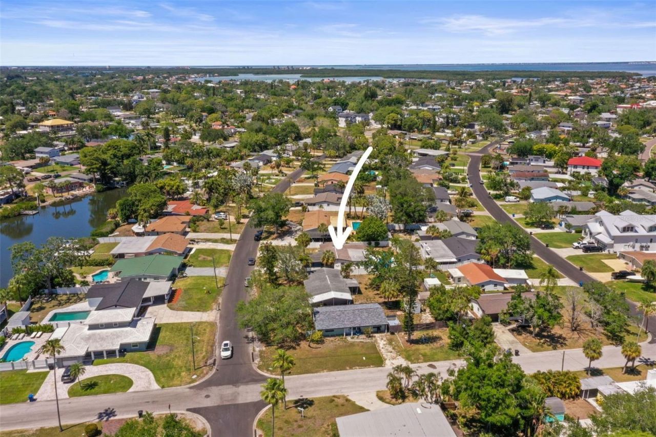 4327 Huntington Street Ne, Saint Petersburg, FL 33703 Photo