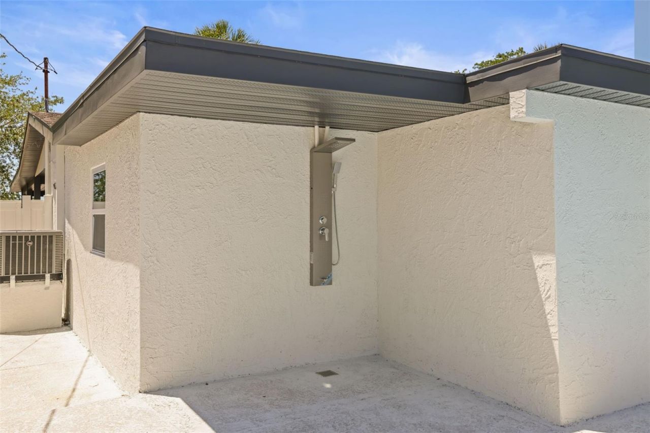 4327 Huntington Street Ne, Saint Petersburg, FL 33703 Photo