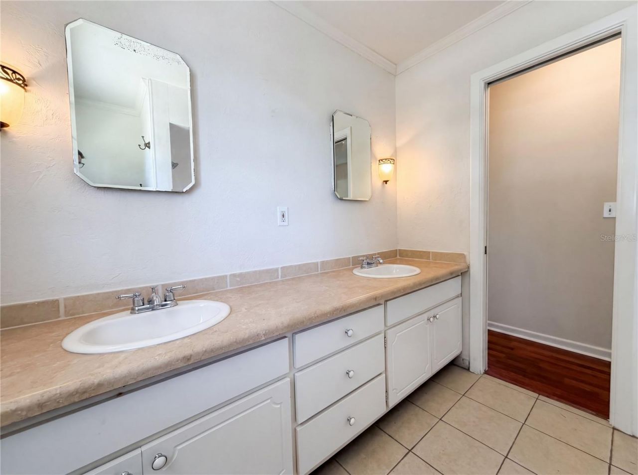 6712 Conetta Drive, Sarasota, FL 34243 Photo
