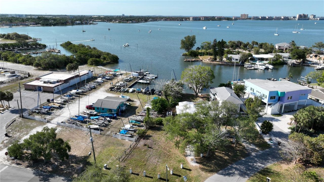 4725 Del Rio Way S, Gulfport, FL 33711 Photo