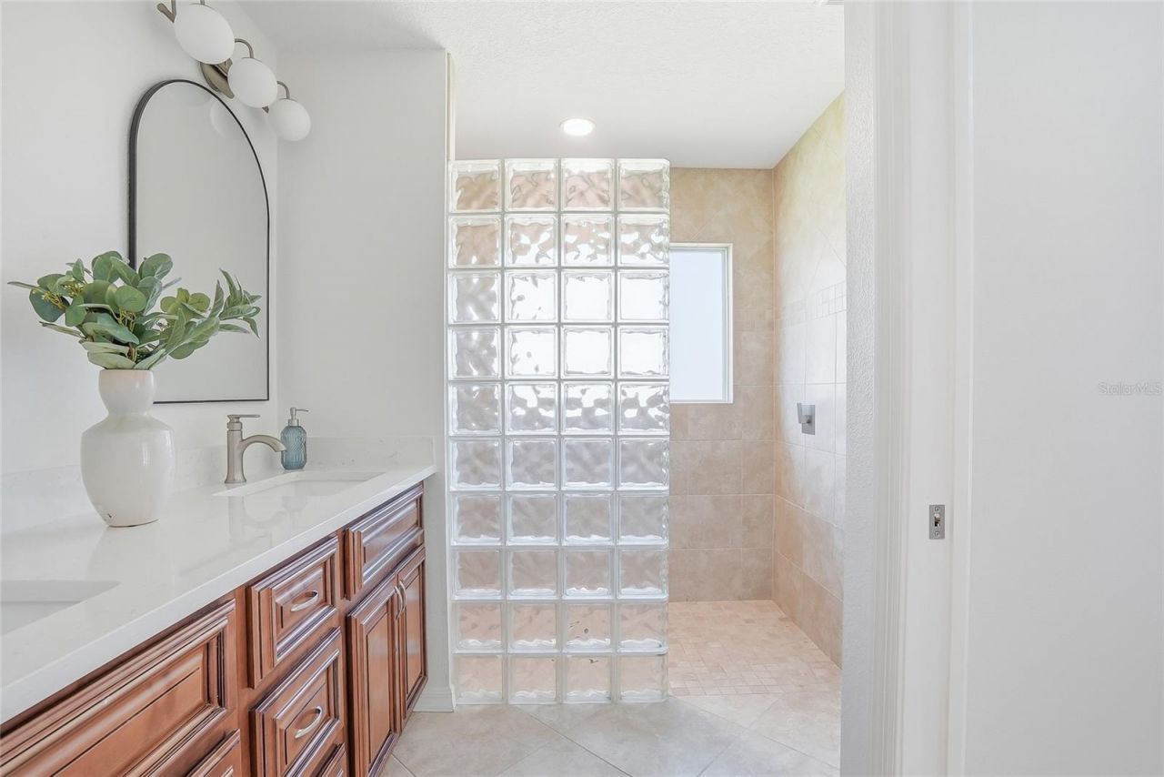 6119 55th Avenue Circle E, Bradenton, FL 34203 Photo