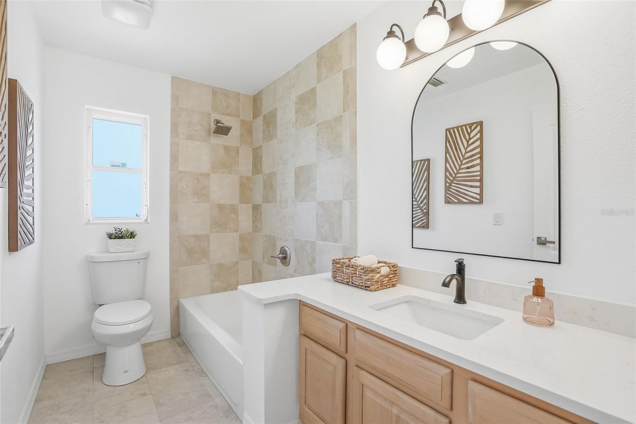 6119 55th Avenue Circle E, Bradenton, FL 34203 Photo
