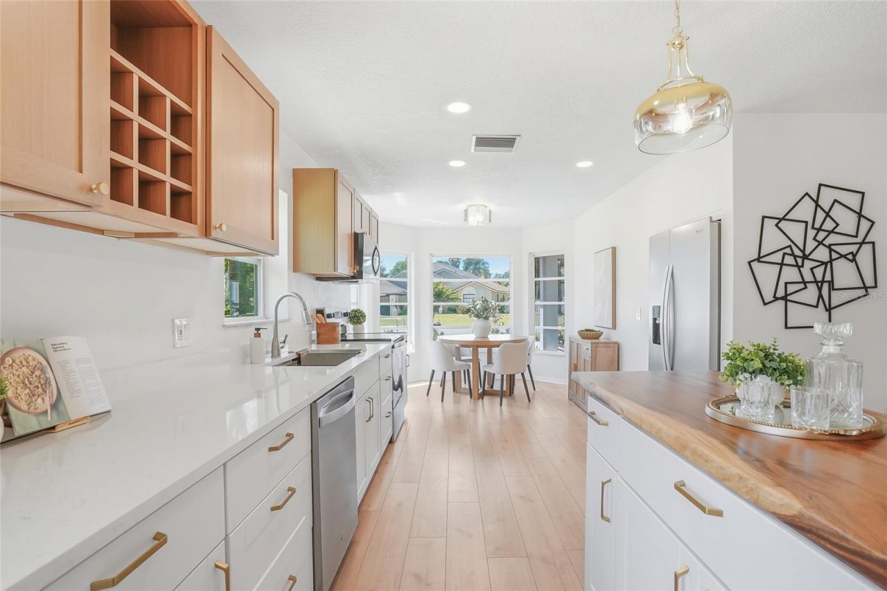 6119 55th Avenue Circle E, Bradenton, FL 34203 Photo