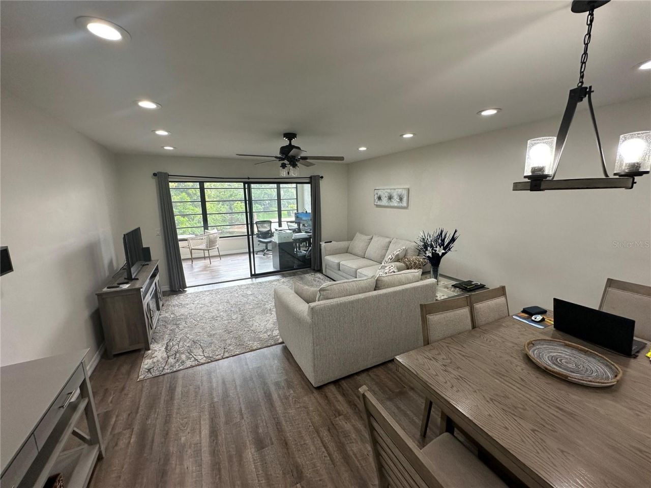 619 Spring Lakes Boulevard , Bradenton, FL 34210 Photo