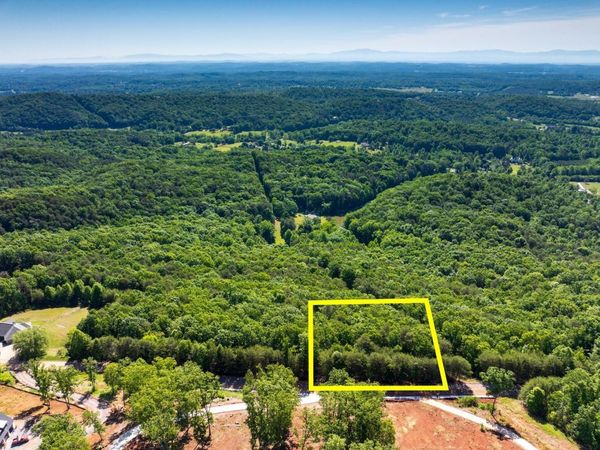 8100 Balata Drive, Ooltewah, TN 37363