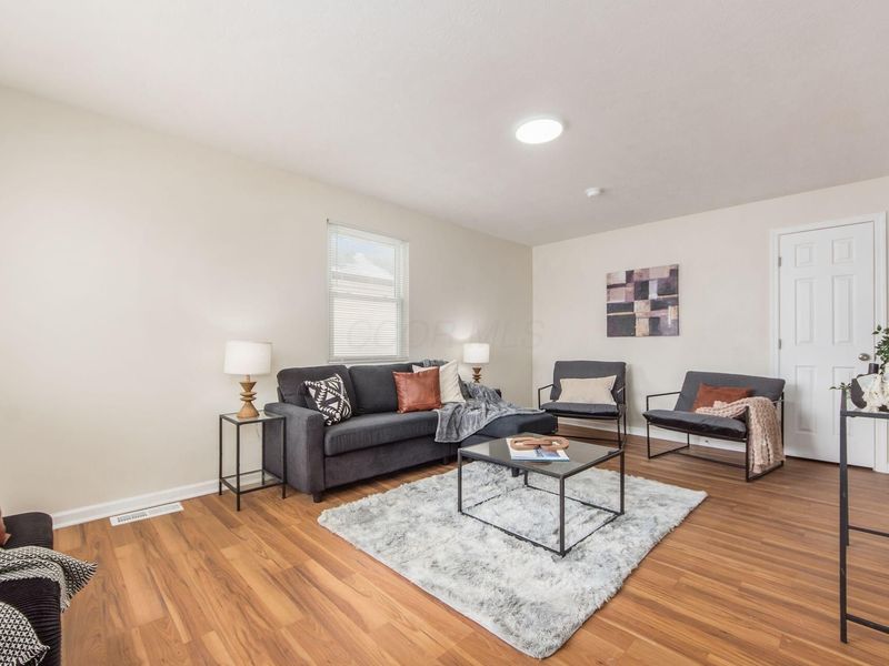 1386 E 22nd Avenue, Columbus, OH 43211 Photo 5