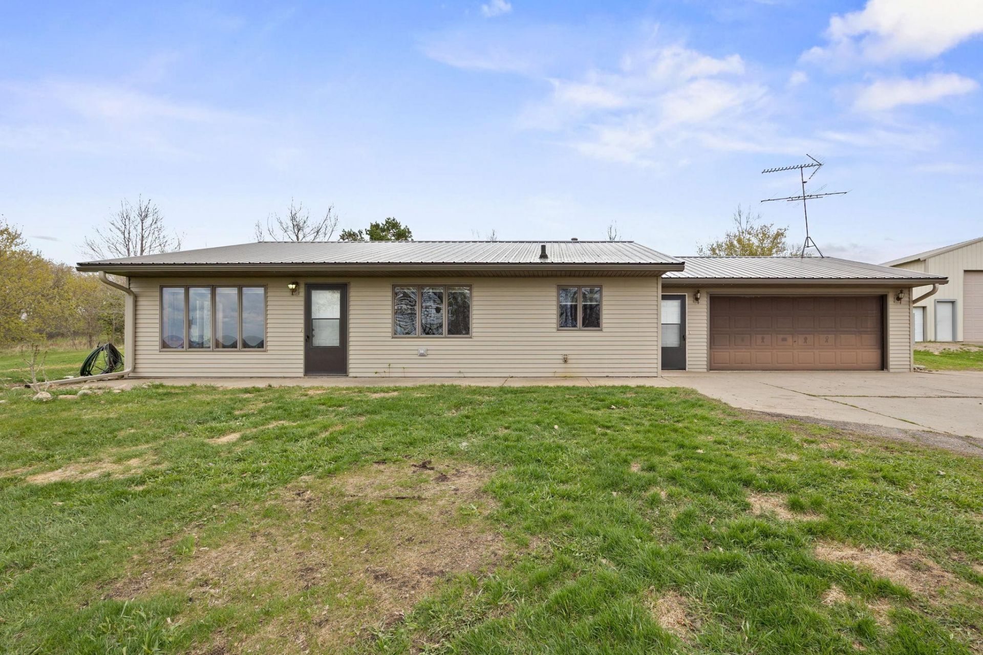 24955 State Highway 23, Roscoe, MN 56371