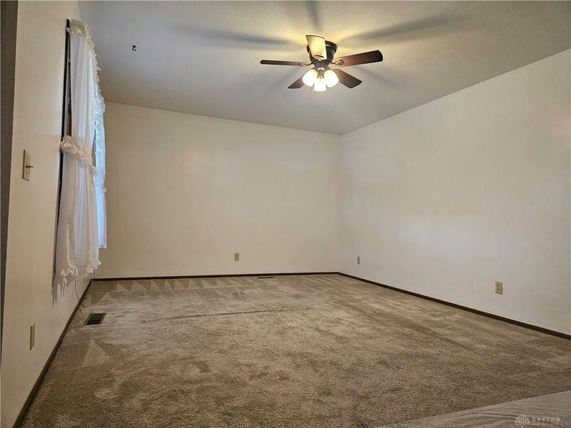 1141 W Brixton Drive, Springfield, OH 45503 Photo 12