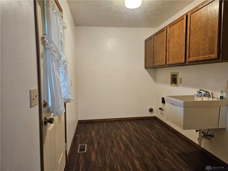 1141 W Brixton Drive, Springfield, OH 45503 Photo 13