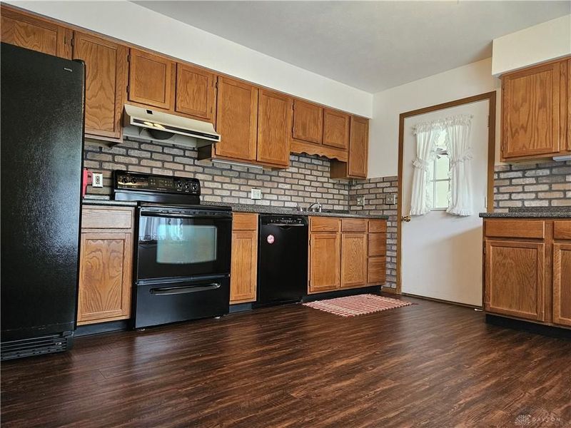 1141 W Brixton Drive, Springfield, OH 45503 Photo 4