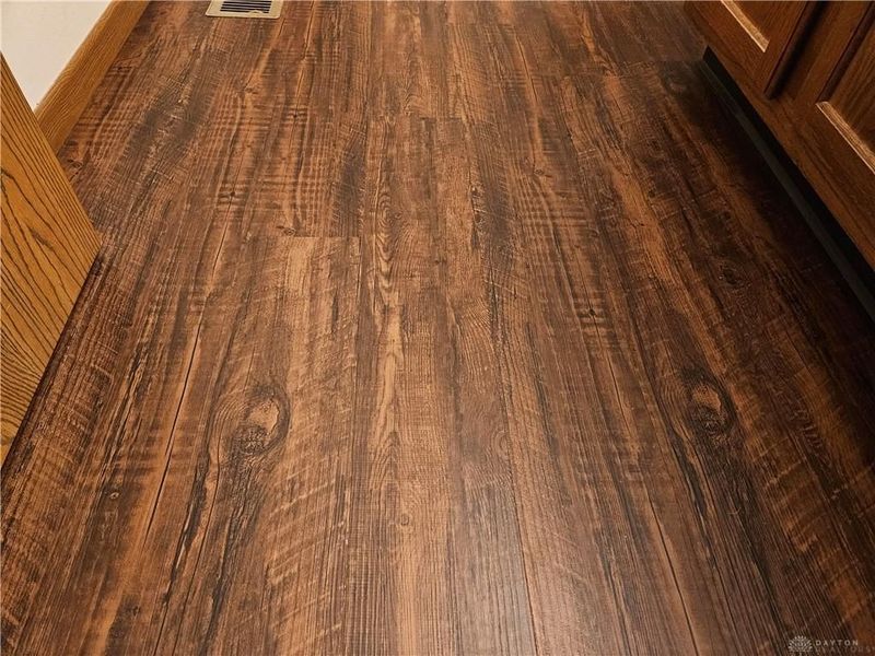 1141 W Brixton Drive, Springfield, OH 45503 Photo 5