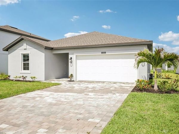 253 Moonlit Lake TRL, LEHIGH ACRES, FL 33936
