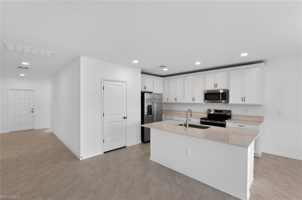 253 Moonlit Lake Trl, Lehigh Acres, FL 33936 Photo