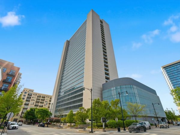 500 W Superior Street , Unit 1010, Chicago, IL 60654
