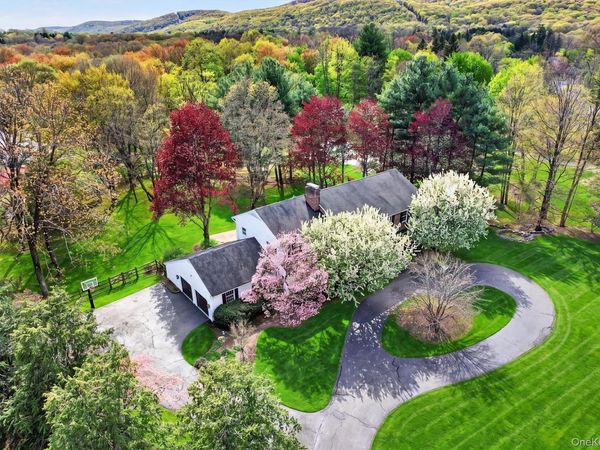 1 Vivian Place , Montebello, NY 10901