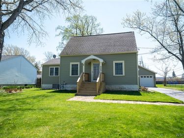 4663 Milestrip Road, Buffalo, NY 14219