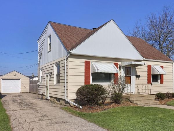 7526 38th AVENUE, Kenosha, WI 53142