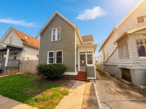 1722 18th STREET, Unit 1722A, Milwaukee, WI 53204